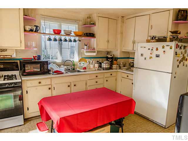 708 Sasser Street Raleigh, NC 27604 - Photo 7 of 13