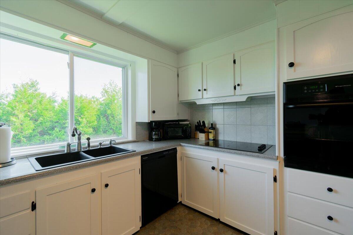 7 Everett Avenue Owls Head, ME 04854 - Photo 23 of 51 7 Everett Avenue, Owls Head