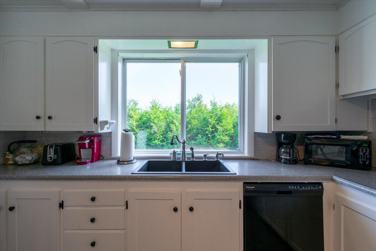 7 Everett Avenue Owls Head, ME 04854 - Photo 24 of 51 7 Everett Avenue, Owls Head