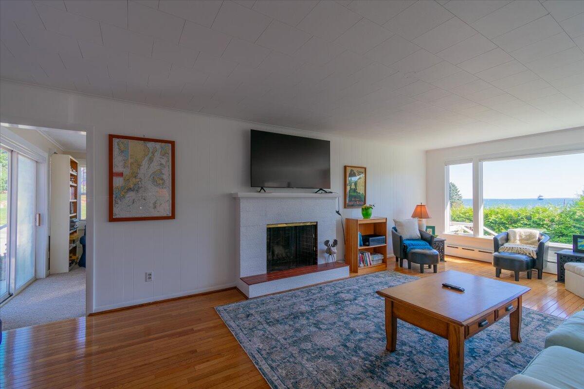 7 Everett Avenue Owls Head, ME 04854 - Photo 6 of 51 7 Everett Avenue, Owls Head