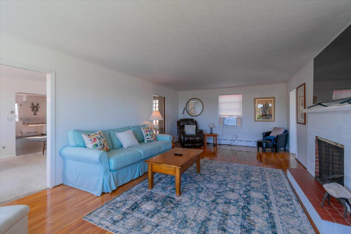 7 Everett Avenue Owls Head, ME 04854 - Photo 9 of 51 7 Everett Avenue, Owls Head