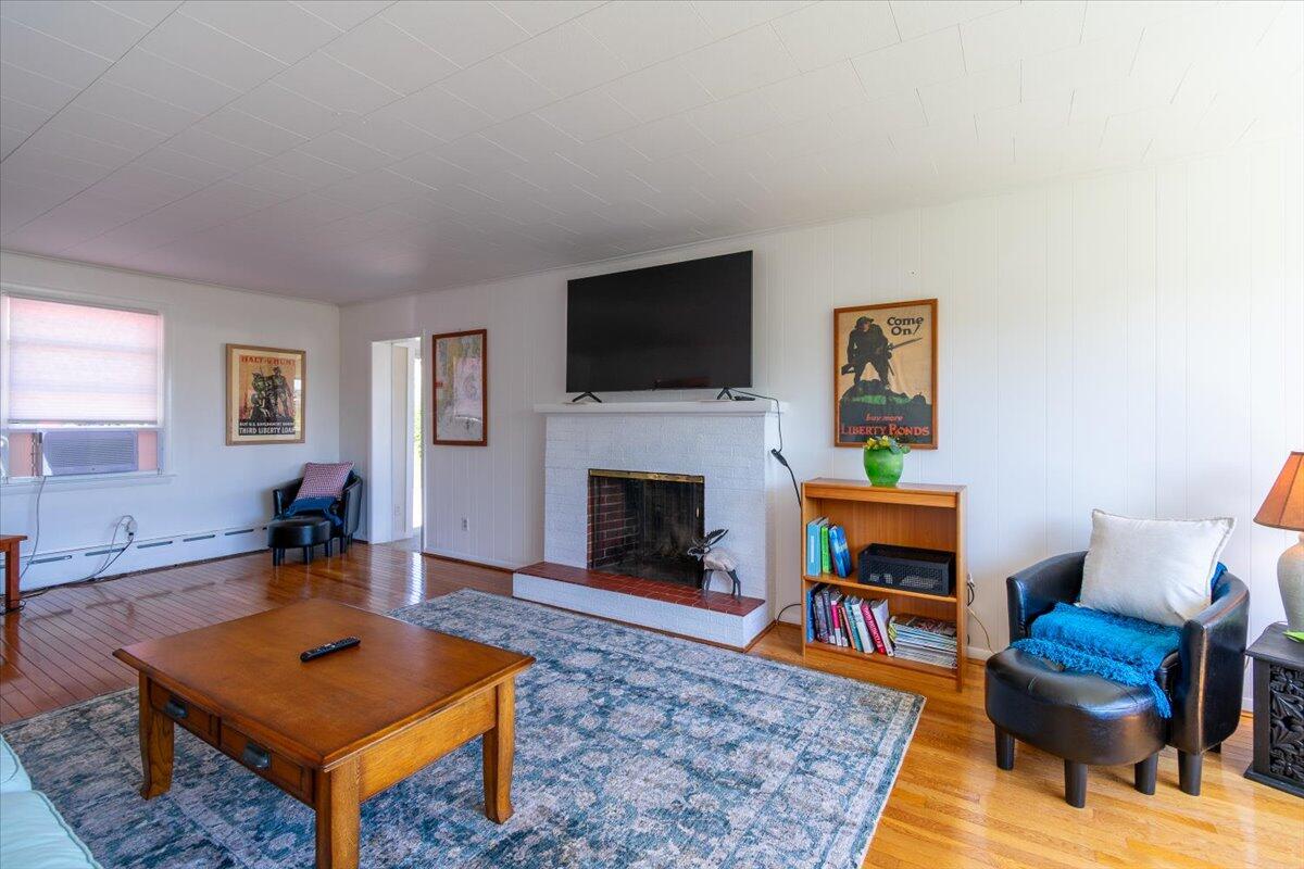 7 Everett Avenue Owls Head, ME 04854 - Photo 10 of 51 7 Everett Avenue, Owls Head