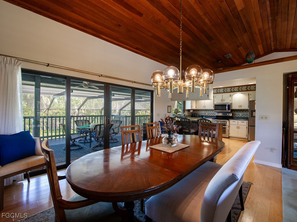 1379 Albatross Road Sanibel, FL 33957 - Photo 10 of 50