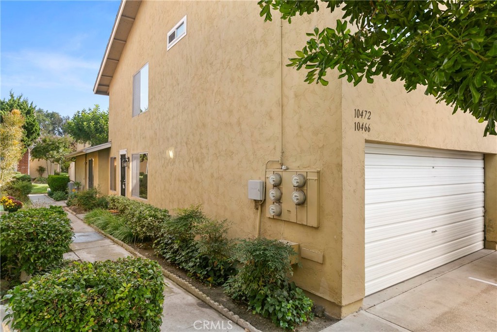 10472 Caminito Rimini San Diego, CA 92129 - Photo 25 of 27 a view of a potted plants next to a road
