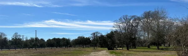 $399,000 | 2690 County Road 179, Alvin, TX 77511