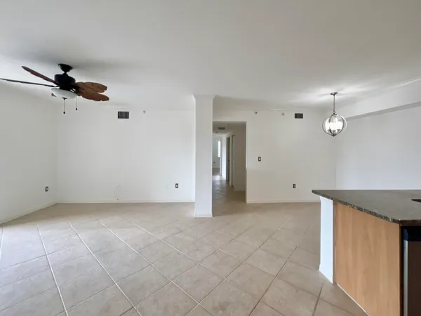 $2,850 | 6450 Emerald Dunes Drive, Unit 301, West Palm Beach, FL 33411
