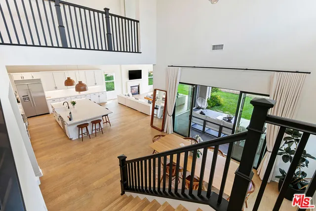 a view of entryway and hall