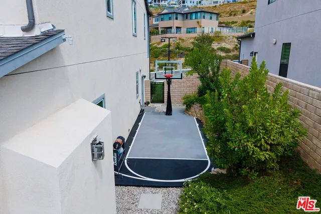 $1,850,000 | 21316 Poema Place, Chatsworth, CA 91311