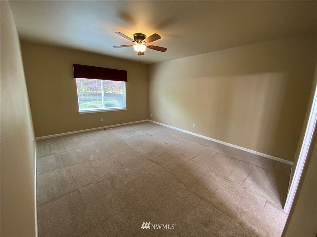 3035 Ridge View Place DuPont, WA 98327 - Photo 8 of 13 Gallery Image 8