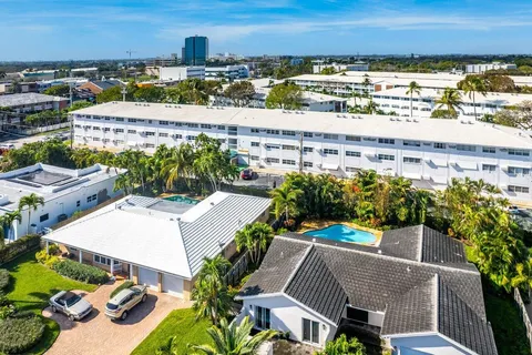 $229,999 | 2455 Northeast 51st Street, Unit E102, Fort Lauderdale, FL 33308