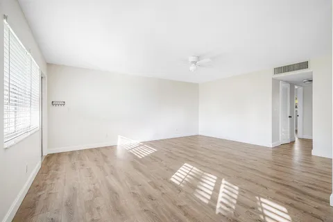 $229,999 | 2455 Northeast 51st Street, Unit E102, Fort Lauderdale, FL 33308