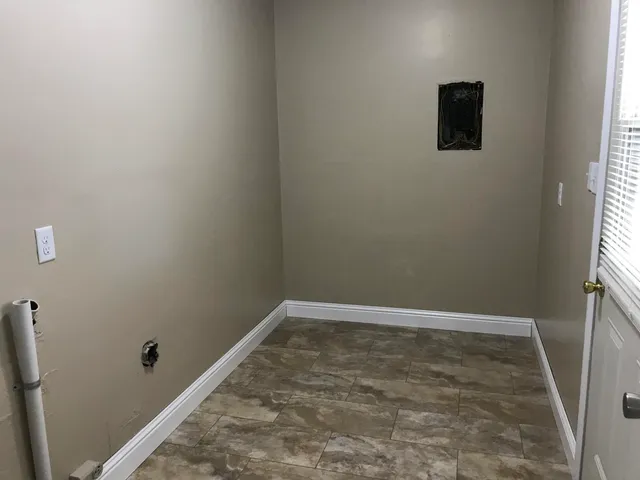 $1,395 | 5438 Highway 4, Baker, FL 32531