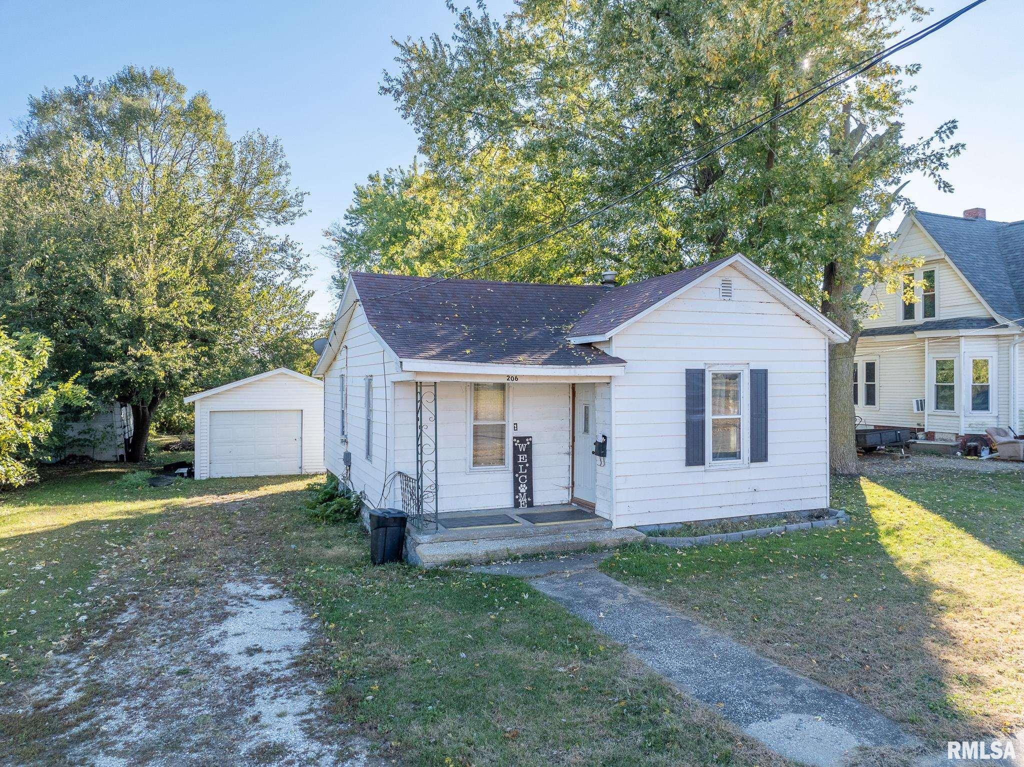 206 West Lower Street Abingdon, IL 61410 - Photo 1 of 12