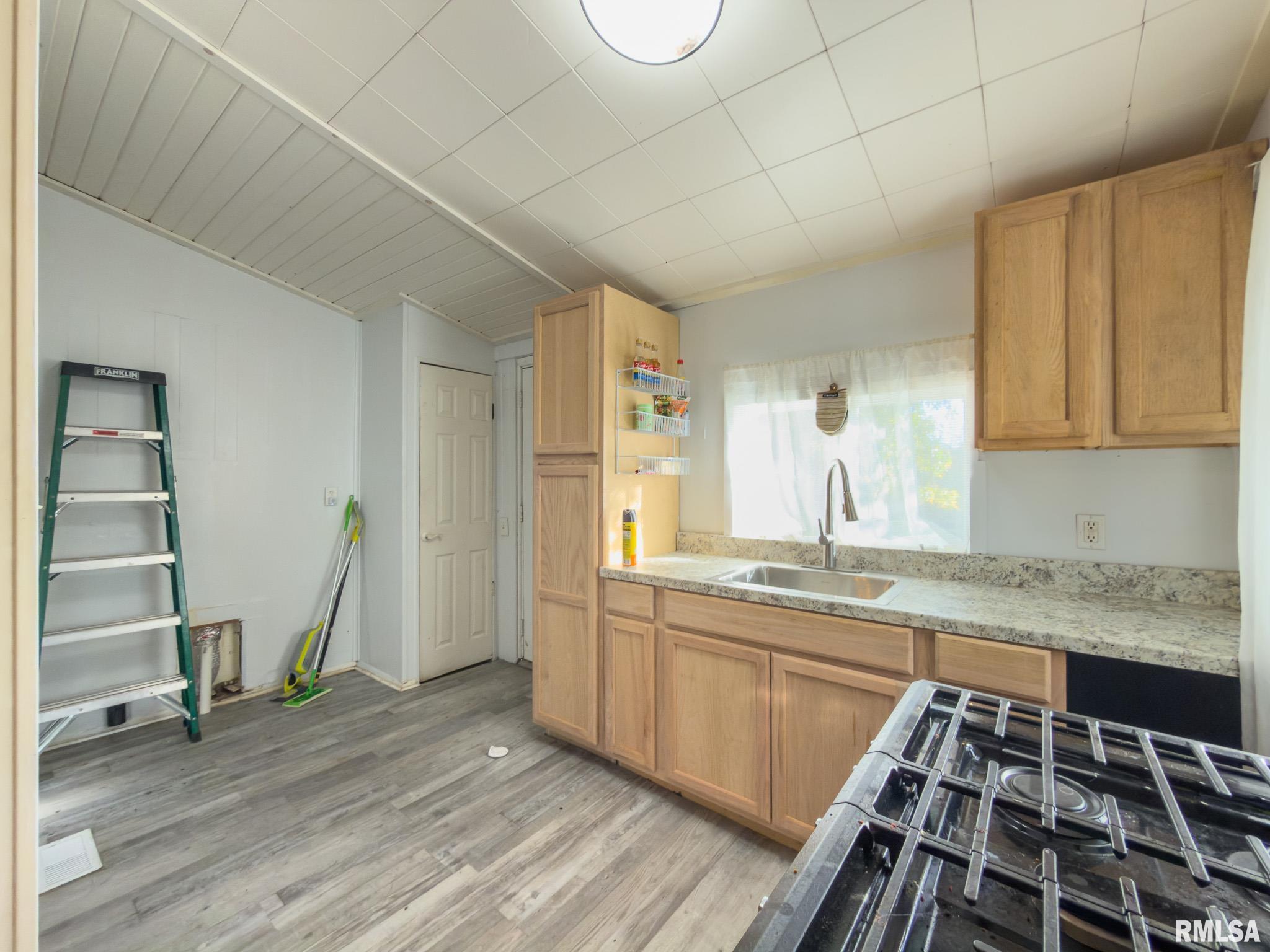 206 West Lower Street Abingdon, IL 61410 - Photo 12 of 12