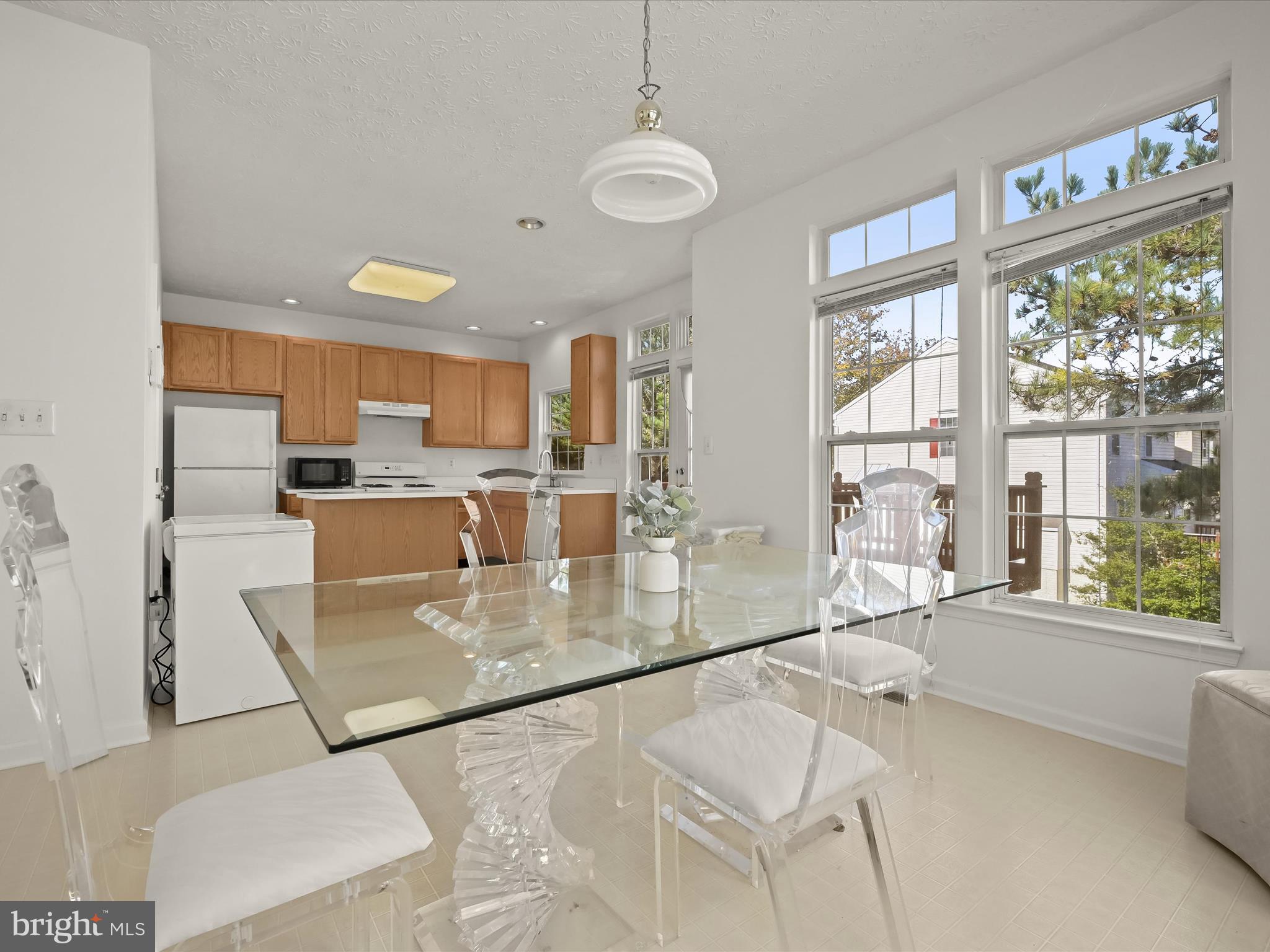 8238 Lyndhurst Street Laurel, MD 20724 - Photo 3 of 50 Sun filled kitchen and dining area