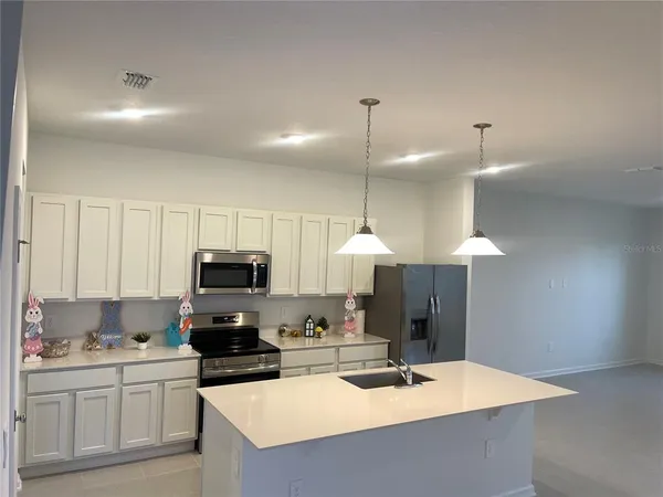 $1,850 | 379 Sol Vista Drive, Dundee, FL 33838