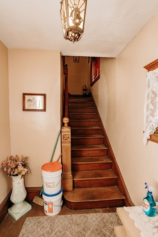452 Gallivan Boulevard Boston, MA 02124 - Photo 12 of 24 a bathroom with a toilet and a sink
