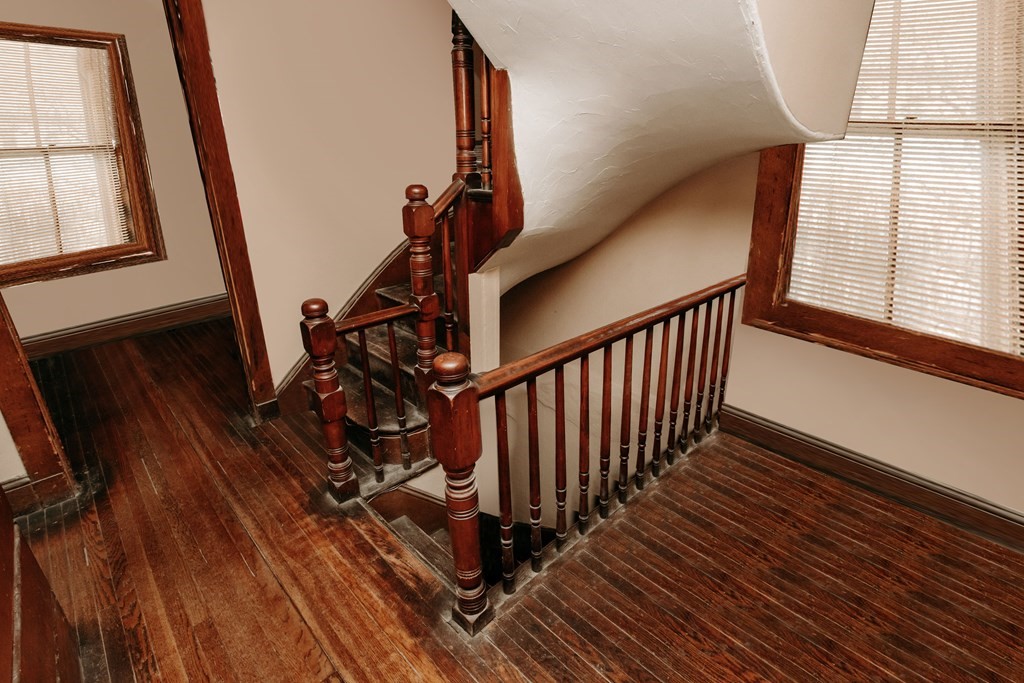 452 Gallivan Boulevard Boston, MA 02124 - Photo 20 of 24 a view of an entryway with wooden floor