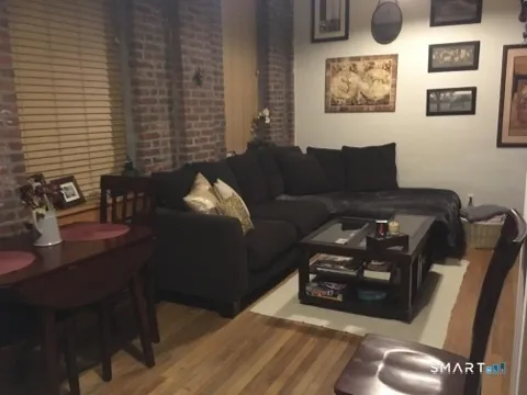 $1,450 | 325 Lafayette Street, Unit 1104, Bridgeport, CT 06604