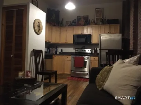 $1,450 | 325 Lafayette Street, Unit 1104, Bridgeport, CT 06604