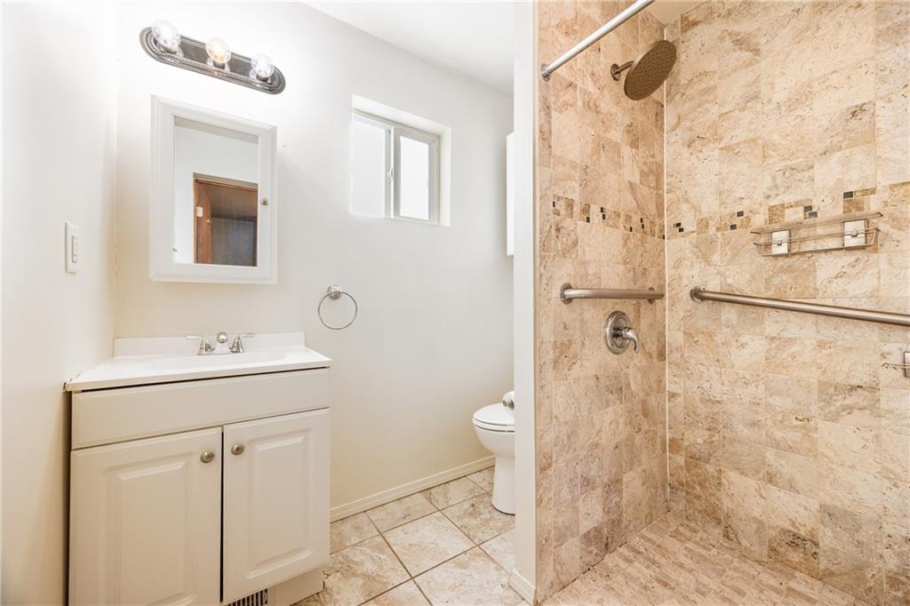 843 Library Avenue Carnegie, PA 15106 - Photo 11 of 25