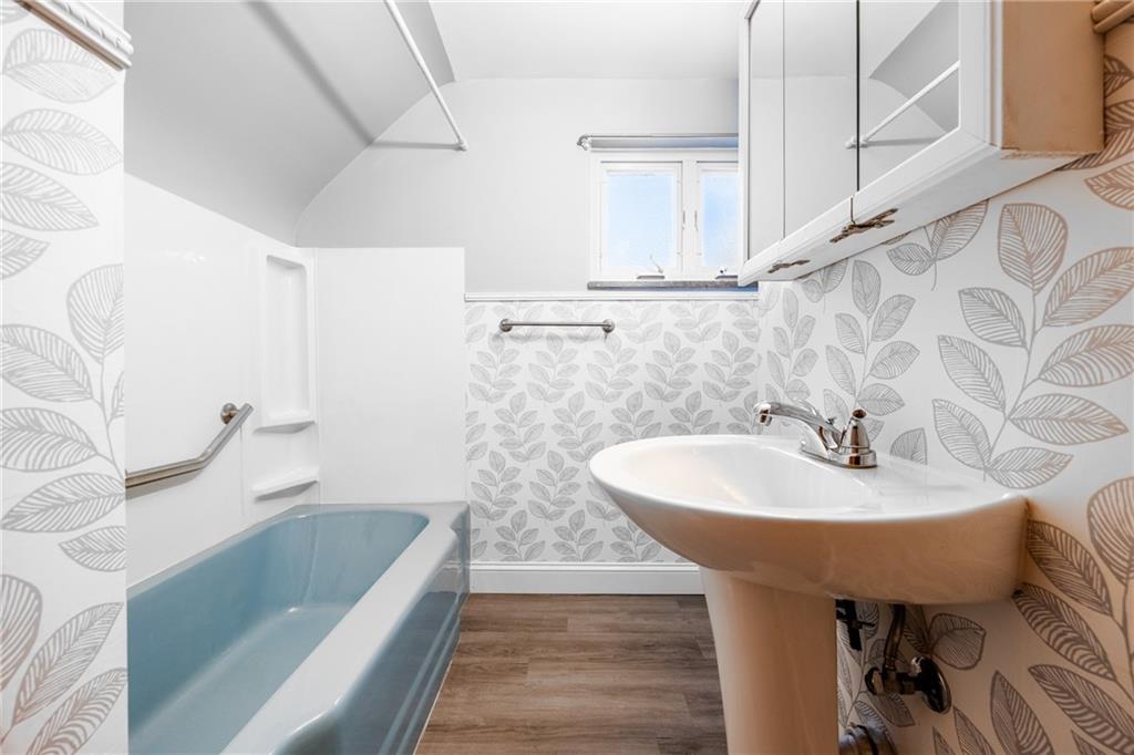 843 Library Avenue Carnegie, PA 15106 - Photo 18 of 25