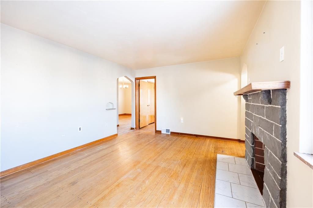 843 Library Avenue Carnegie, PA 15106 - Photo 4 of 25