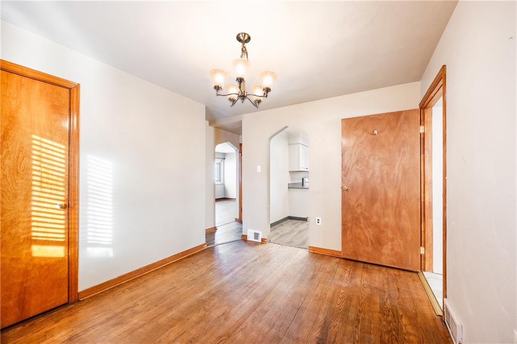 843 Library Avenue Carnegie, PA 15106 - Photo 5 of 25