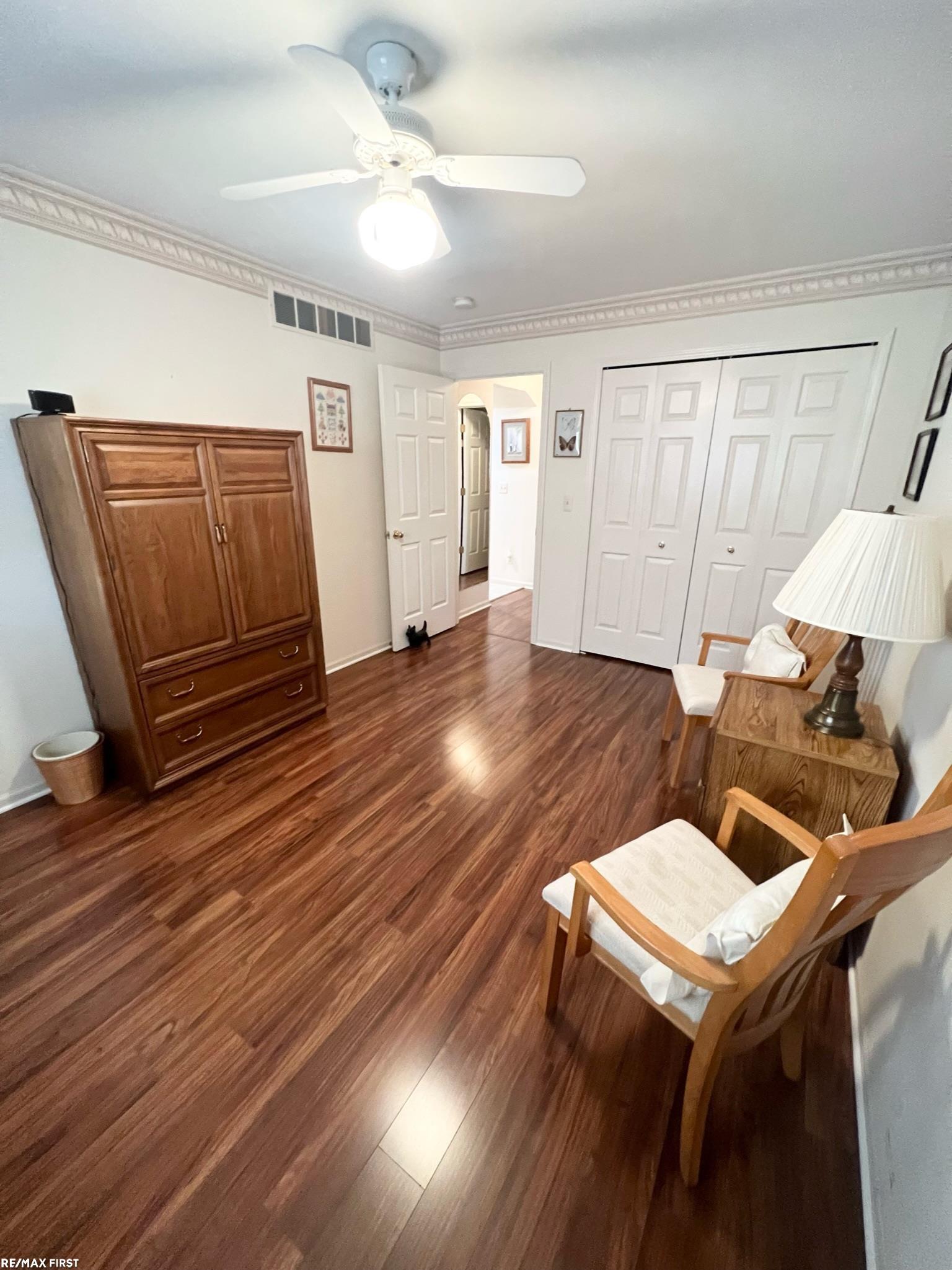 16781 Country Ridge Court Macomb, MI 48044 - Photo 21 of 37 50092528-20.JPG