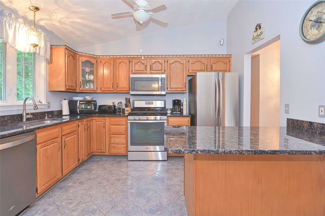 19 Everbloom Drive Johnston, RI 02919 - Photo 12 of 35