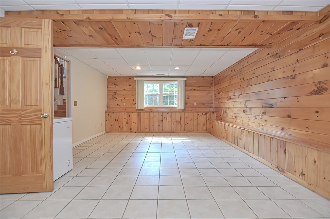 19 Everbloom Drive Johnston, RI 02919 - Photo 26 of 35