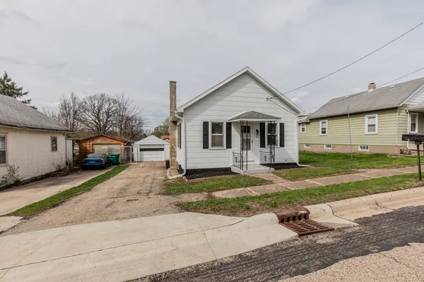 $114,900 | 512 Chestnut Street, Dalzell, IL 61320