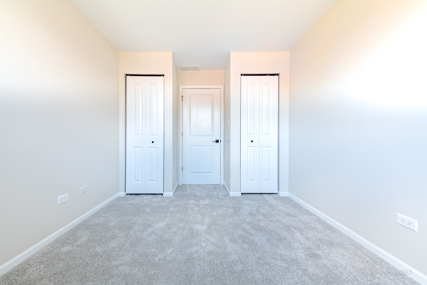 901 South Racine Avenue, Unit C Chicago, IL 60607 - Photo 29 of 39 an empty room with closet area