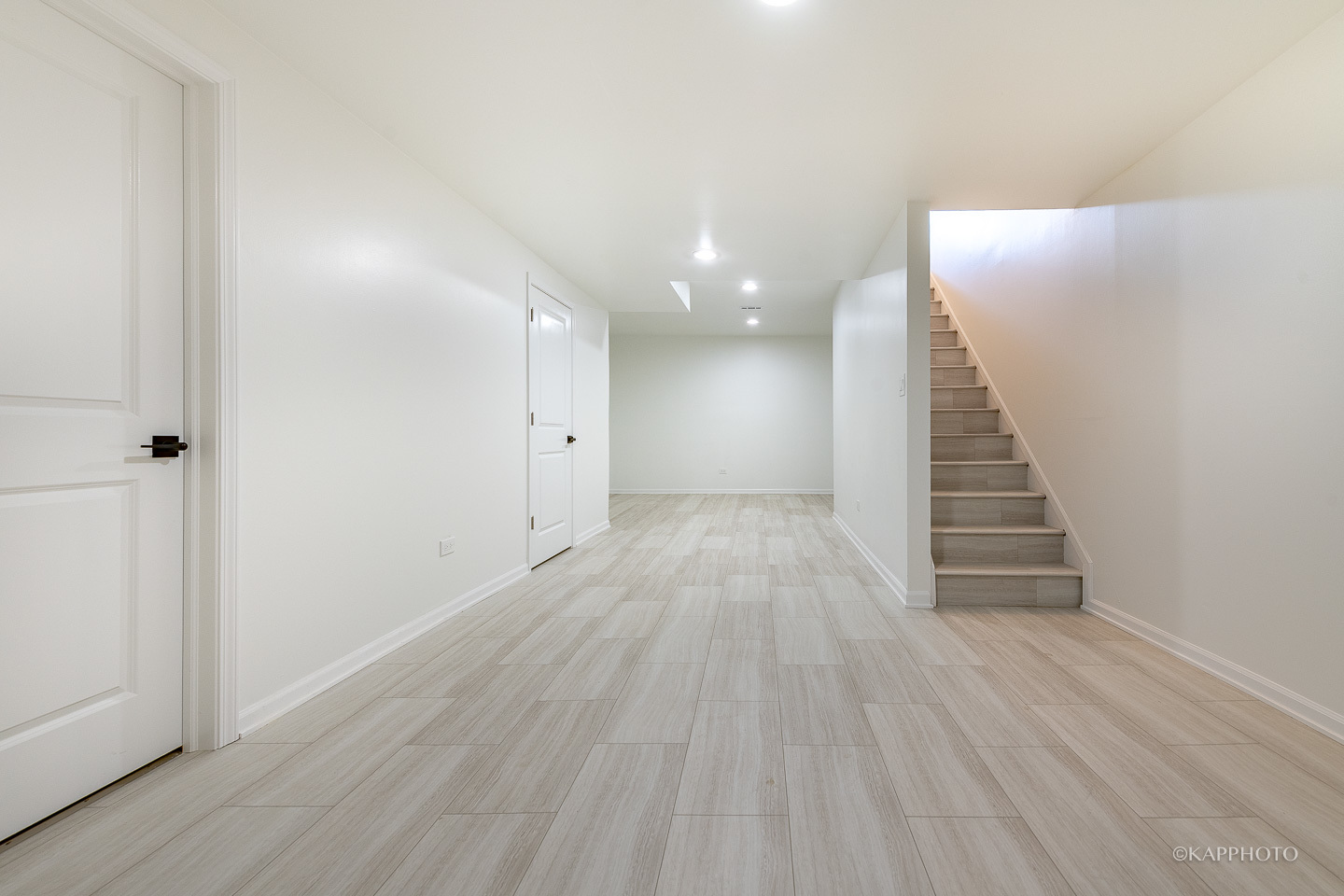 901 South Racine Avenue, Unit C Chicago, IL 60607 - Photo 36 of 39 a view of a room with wooden floor and white walls