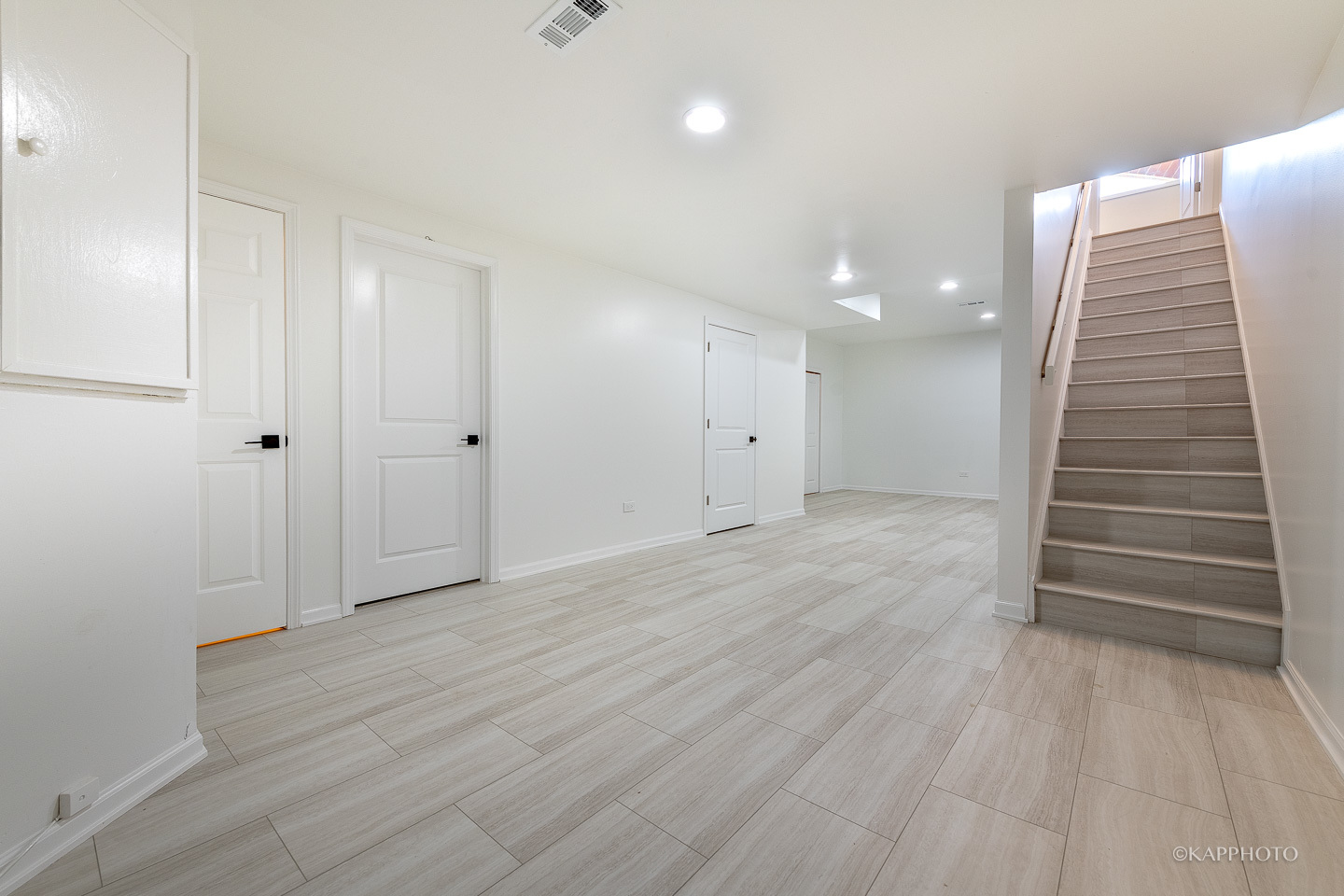 901 South Racine Avenue, Unit C Chicago, IL 60607 - Photo 37 of 39 a view of entryway with wooden floor