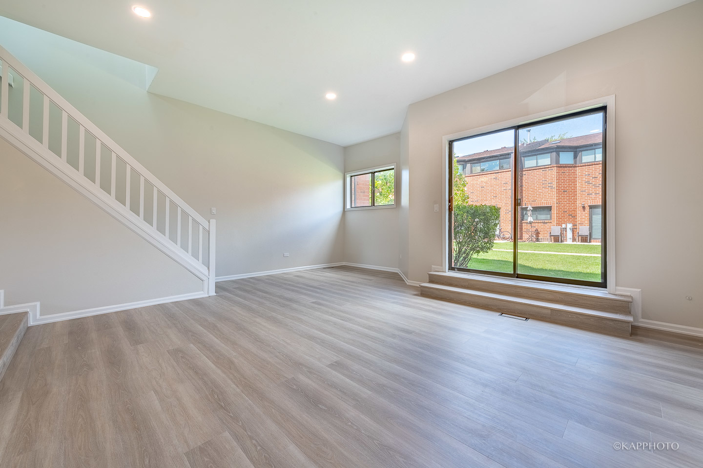 901 South Racine Avenue, Unit C Chicago, IL 60607 - Photo 10 of 39 a view of room with window and wooden floor