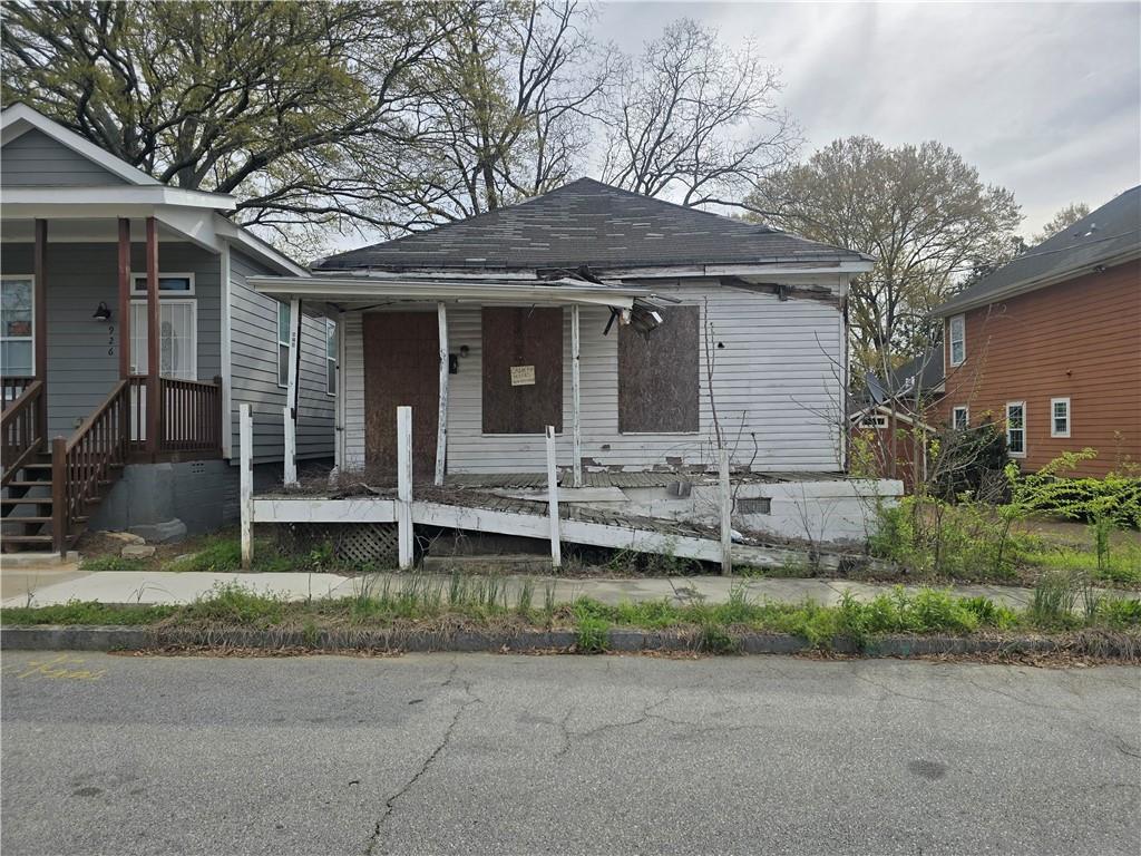 928 Welch Street Southwest Atlanta, GA 30310 - Photo 1 of 13