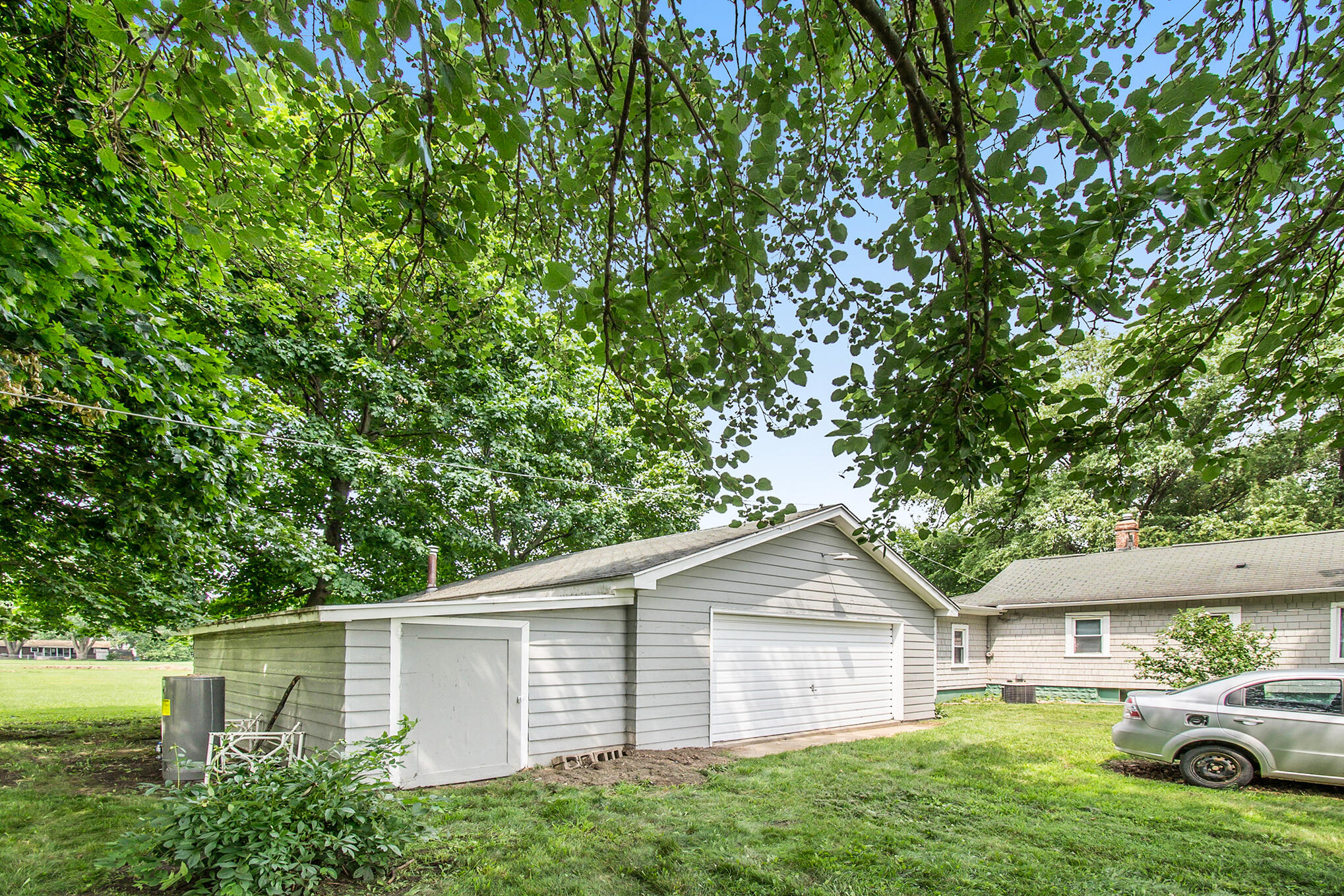 817 King Street Three Rivers, MI 49093 - Photo 19 of 24 2 Car