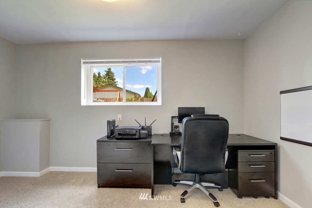 15412 110th Place Northeast Bothell, WA 98011 - Photo 14 of 19 Gallery Image 14