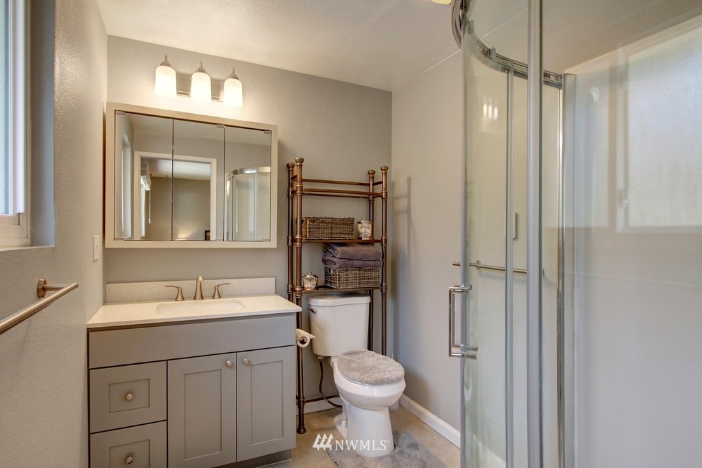 15412 110th Place Northeast Bothell, WA 98011 - Photo 10 of 19 Gallery Image 10