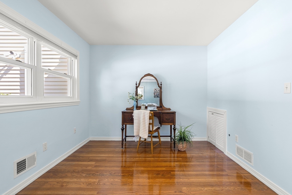173 Florence Road Lowell, MA 01851 - Photo 28 of 42