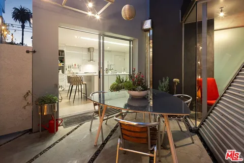$2,997,000 | 513 Grand Boulevard, Venice, CA 90291