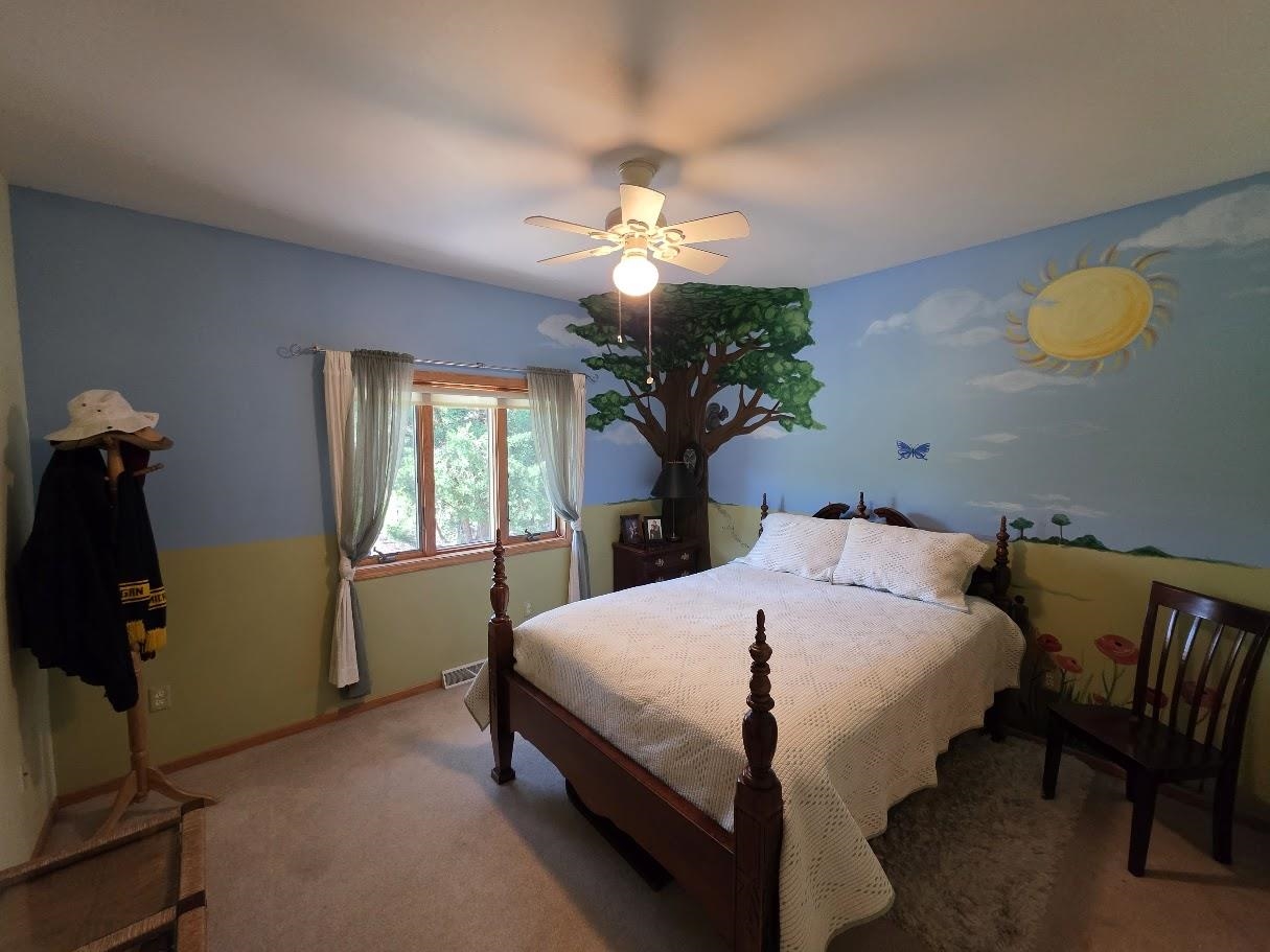 125 Meadow Ridge Lane Madison, WI 53704 - Photo 18 of 47