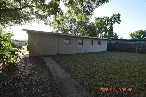 $1,995 | 10922 Hyacinth Avenue, Tampa, FL 33612