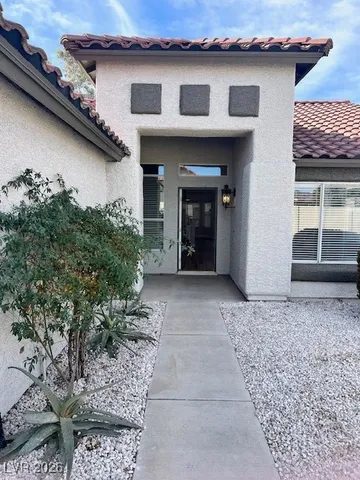 $2,600 | 723 Triple Crown Street, Henderson, NV 89015