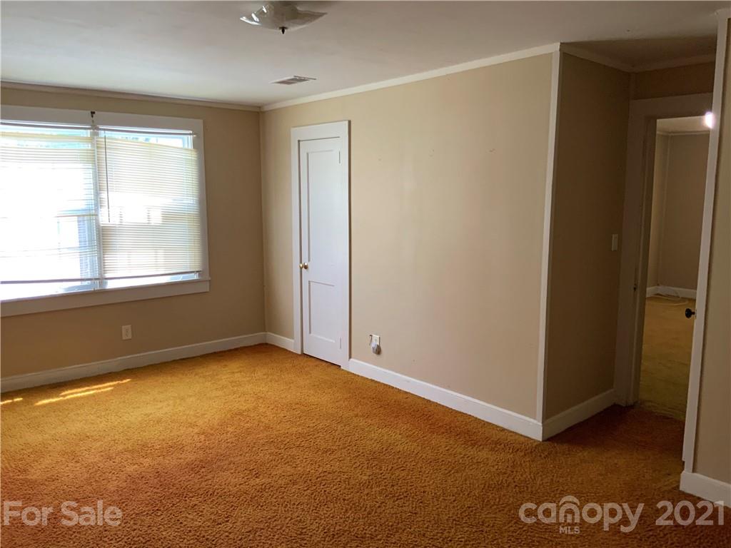 2149 Smithford Road Hickory Grove, SC 29717 - Photo 14 of 16 an empty room with a window