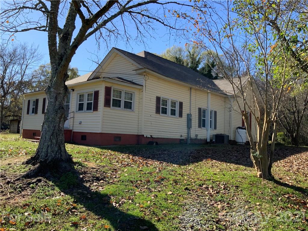 2149 Smithford Road Hickory Grove, SC 29717 - Photo 3 of 16 a front view of a house with a yard