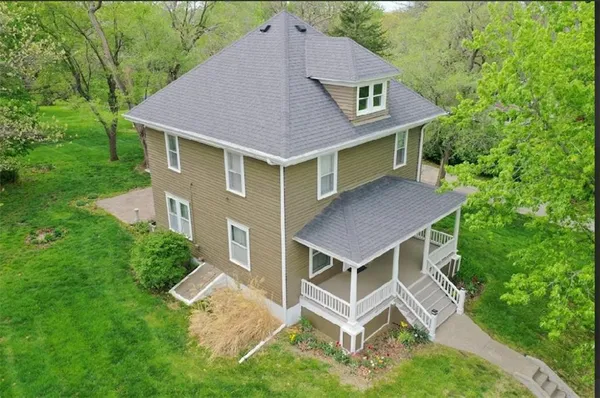 $275,000 | 1420 North Mulberry Street, Maryville, MO 64468