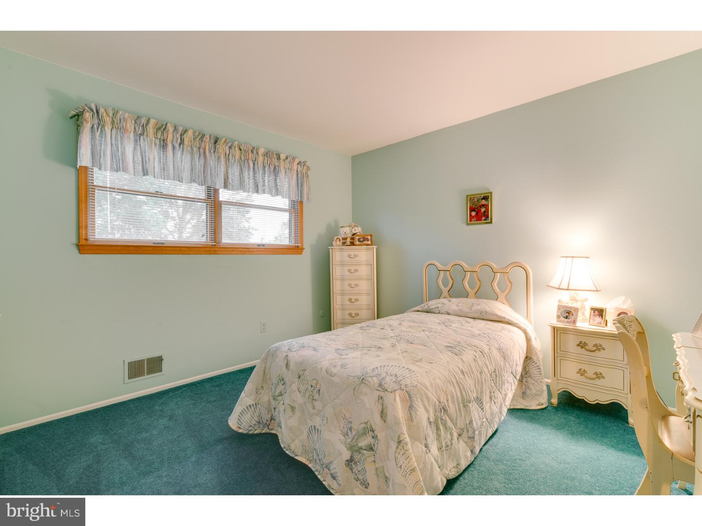142 Hempstead Road Hamilton, NJ 08610 - Photo 20 of 25 Gallery Image 20