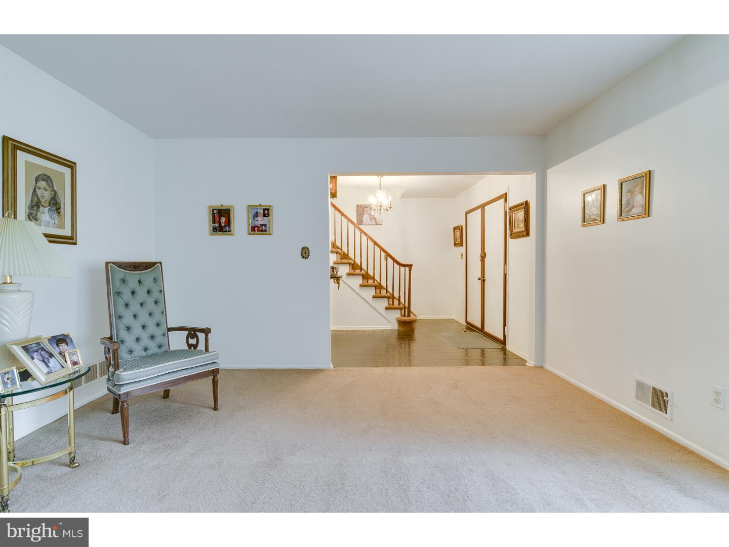 142 Hempstead Road Hamilton, NJ 08610 - Photo 3 of 25 Gallery Image 3